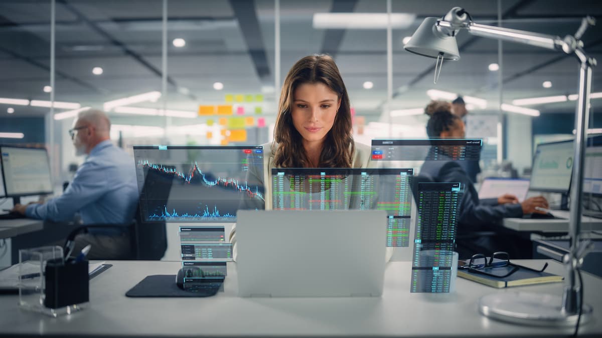 Leia mais sobre o artigo Vantagens e desafios do uso de inteligência artificial em equipamentos corporativos